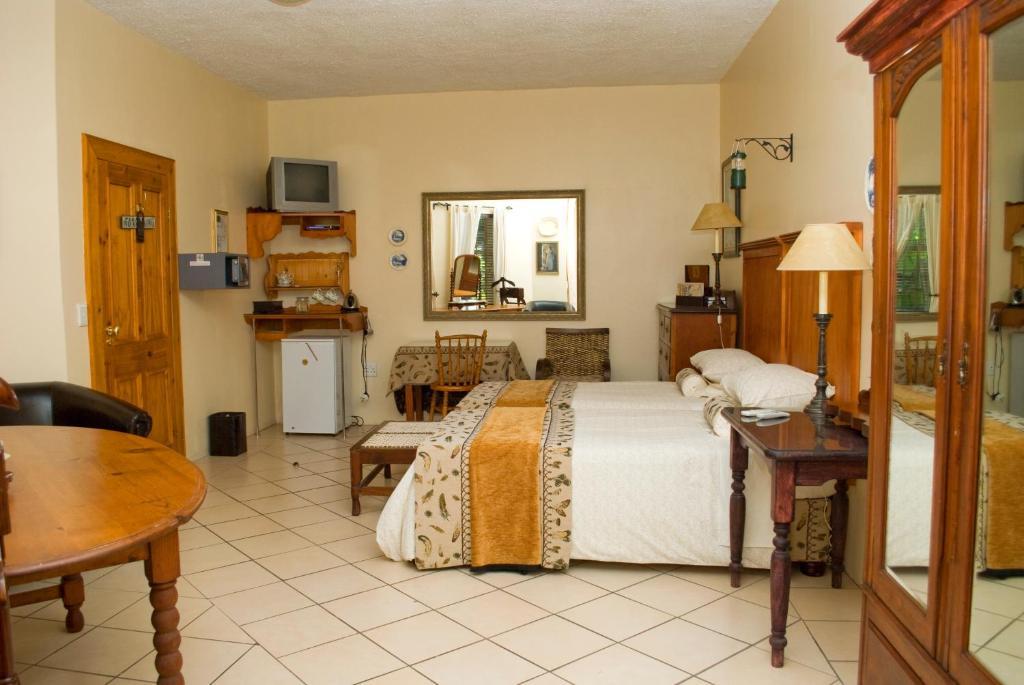 Belvedere-on-river Guest house