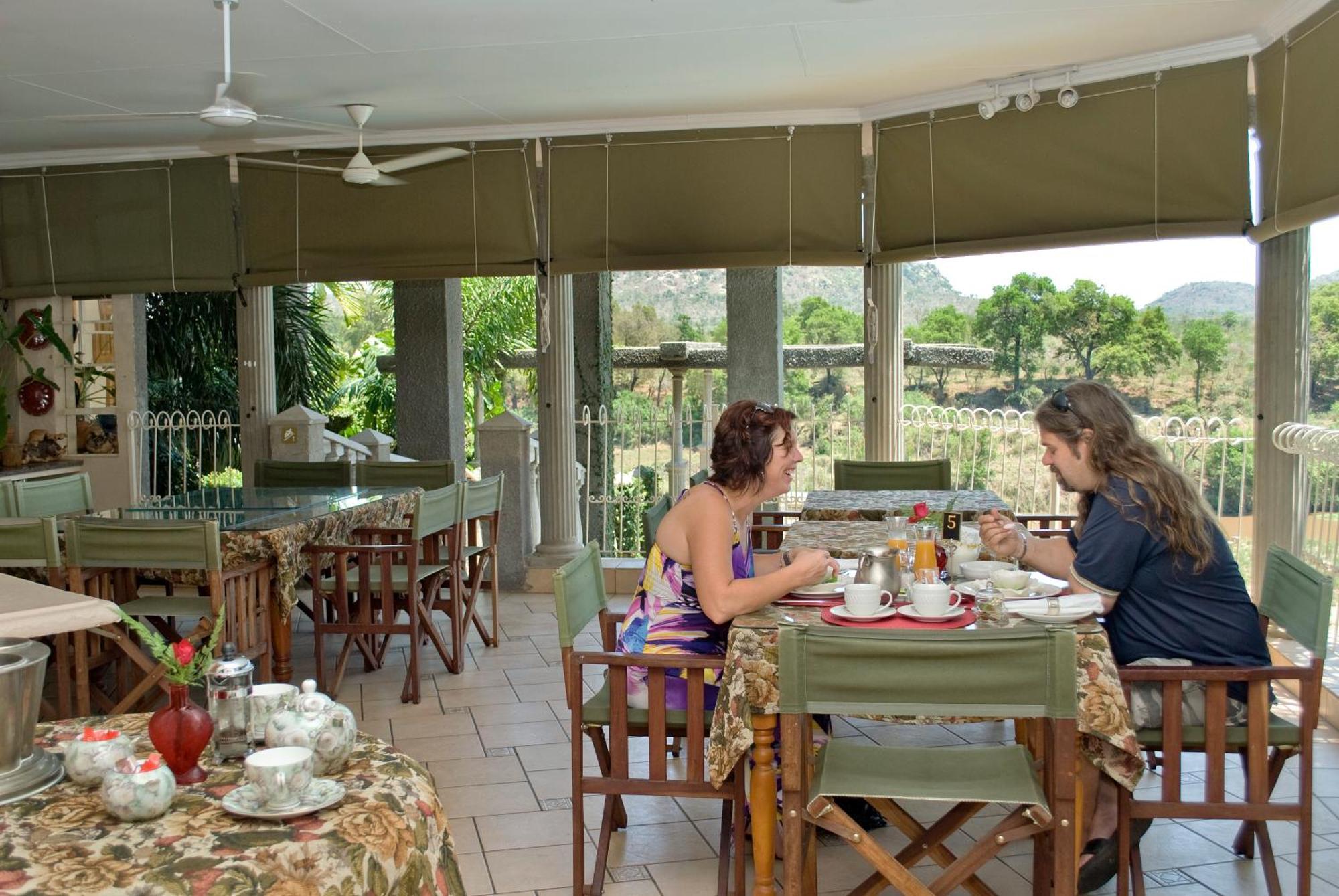 Belvedere-on-river Guest house